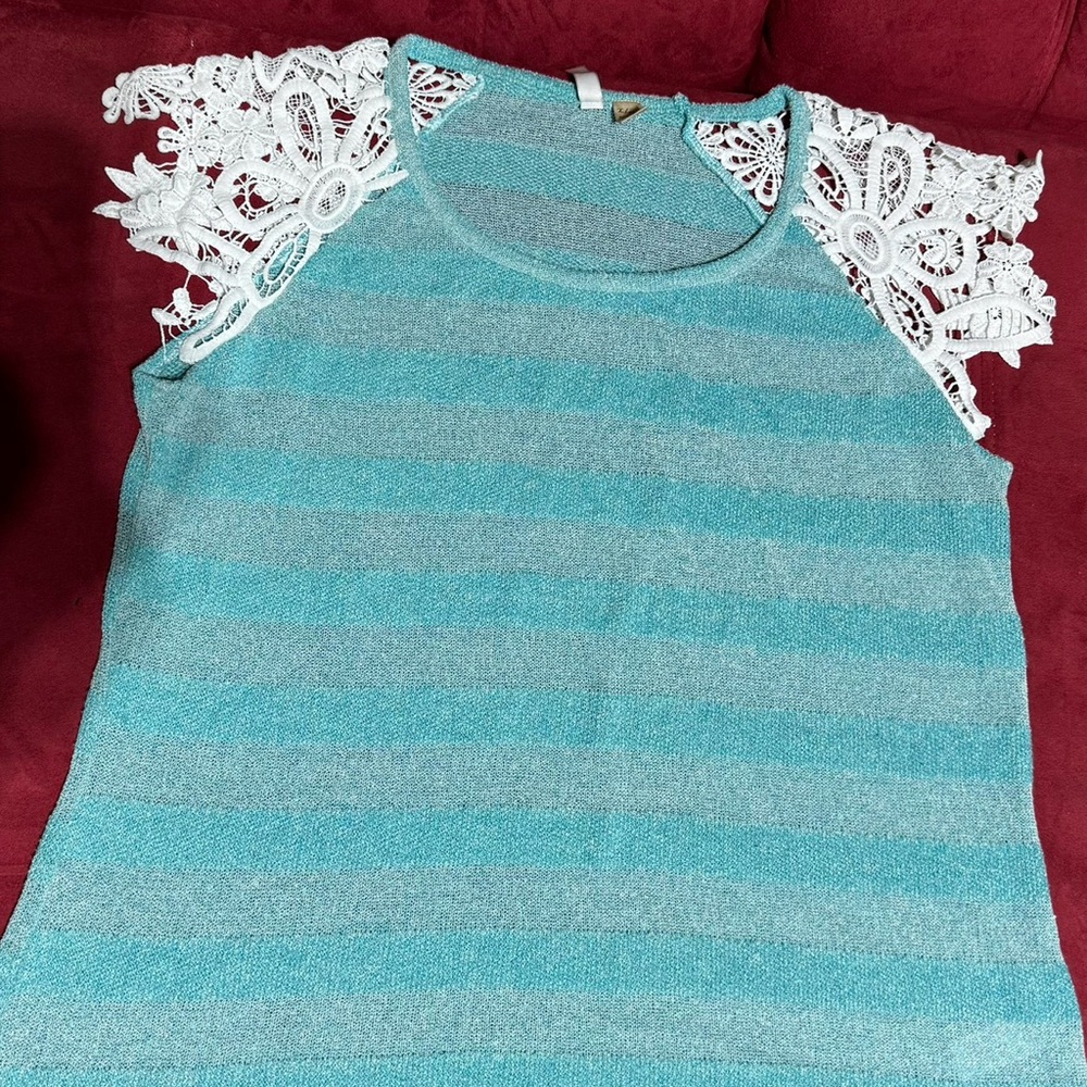 Teal XL top